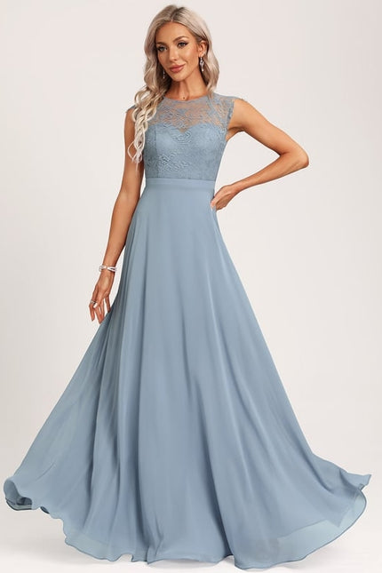 Robe Cérémonie Flottante Élégante