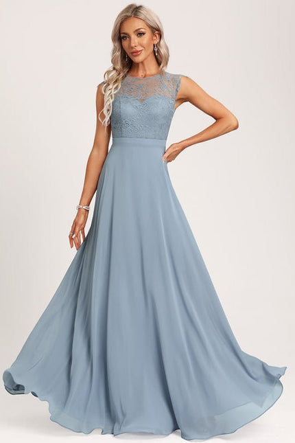 Robe Cérémonie Flottante Élégante